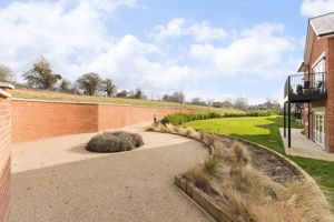 Photo 16- click for photo gallery